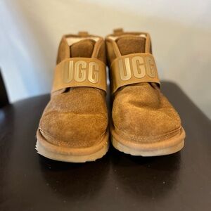 Big kid 4 UGG  Neumel II Graphic Slip On Suede Sheepskin Lined Boots, Chestnut